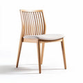 Houten eetstoel met stoffen zitting en maat 45 x 45 x 85cm